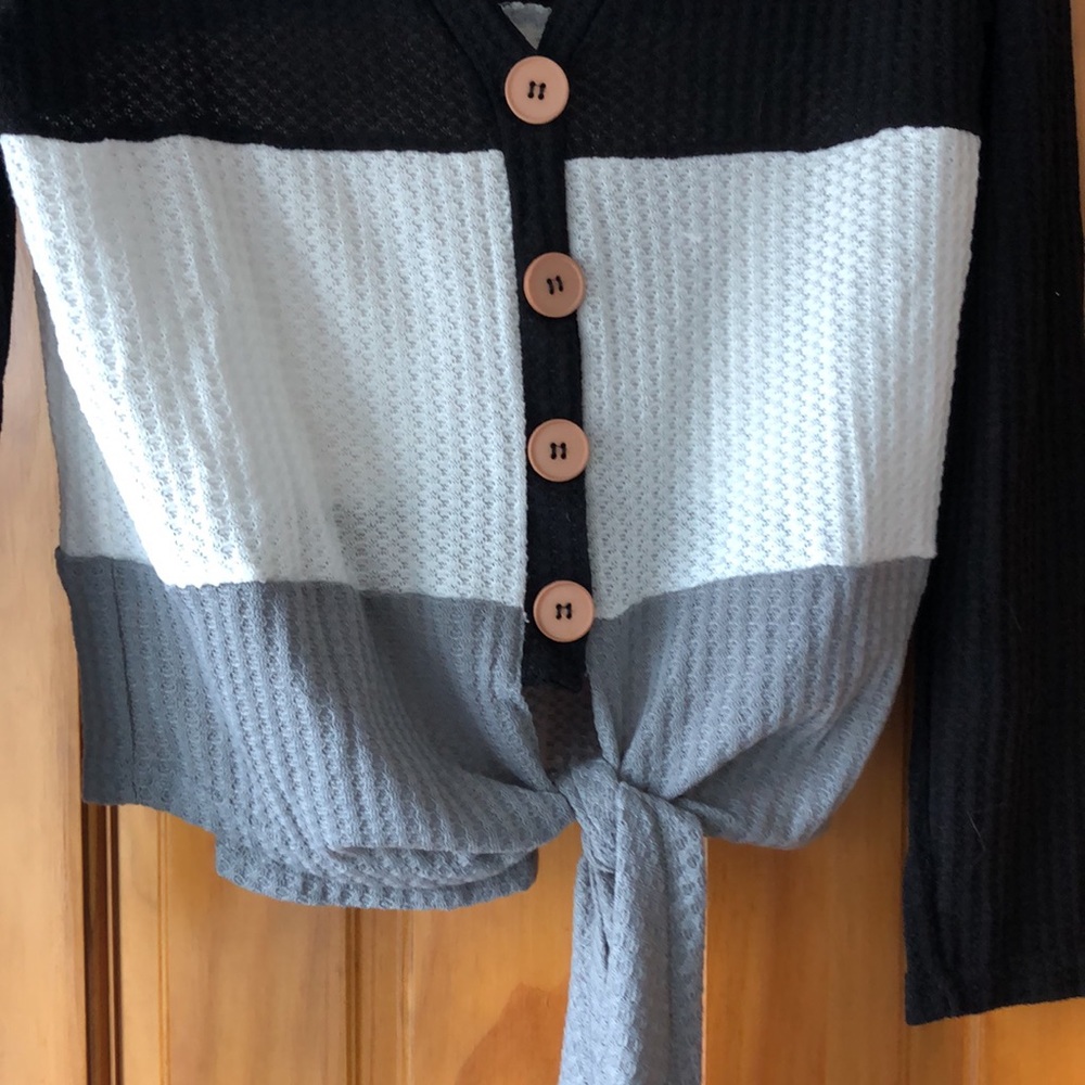 Sweater - Picture 3 of 5